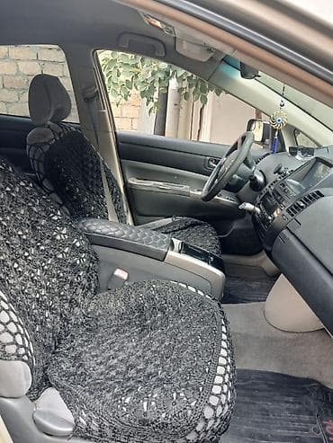 lovol 504 b: Toyota Prius: 1.5 l | Hetçbek — 5