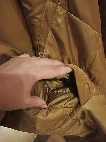 kreditle geyimler: Gödəkçə qəhvəyi qızılı tonlarda müasir stilli. Çox az geyinilib — 5