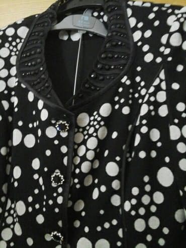 klassik geyim: Italya istehsali olan cox kubar kostyum.Brilliant firmasi. teze — 2