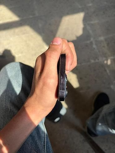 iphone 11 pro white: IPhone 14 Pro, Face ID — 5