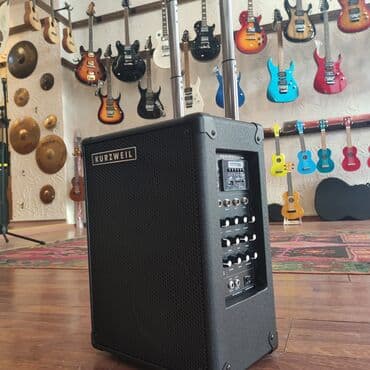 sintezator stoykası: Sintezator Kurzweil KP140 Polifoniya:128 Klavişlər:61 Səslər:508 — 2