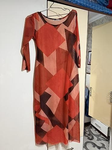 don: Qadın donu – uzun, bədənə oturan kəsim. - Rəng və naxış: qırmızı — 1