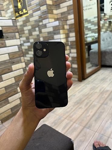 lphone 12: IPhone 12, Qara, Face ID — 3