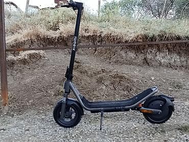 surron bike: Elektrik skuter – şəhər və yüngül off-road üçün rahat nəqliyyat - — 5