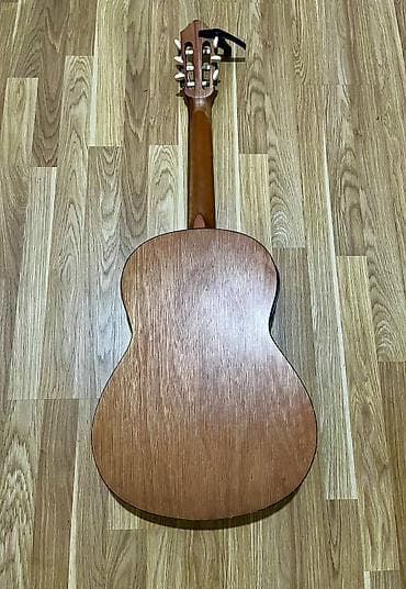 İdman və hobbi: Klassik gitara, Yamaha, İşlənmiş, Ünvandan götürmə — 3