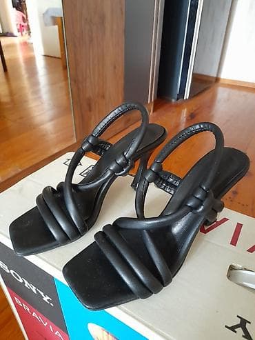 Çəkmələr: Ölçü: 36, rəng - Qara, İşlənmiş — 1