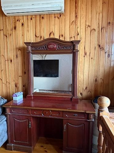 yatag desdi: Klassik üslubda malayziya taxta yataq otağı mebel dəsti Tərkibi: - 2 — 2