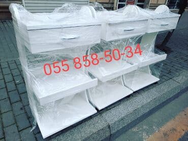 Tekerli arabalar Tam keffiyetli ve gorkemli (aval) Her bir terefi öz