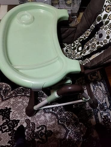 Uşaq geyimi və ayaqqabıları: Usaq yemek ustolu əla vəziyətdə təmiz 1 ay islənib təcili satilir — 2