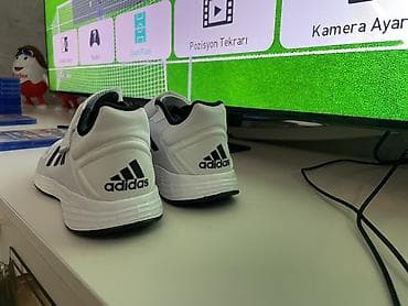 ag jaket: Rəng - Ağ Krossovkalar, Adidas, Ölçü: 35, Uniseks — 2