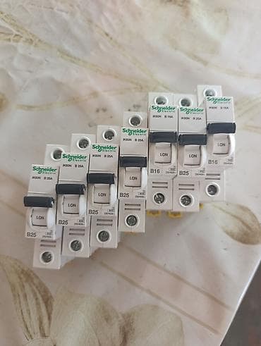 Schneider Electric Elektrik avtomat, 1 faza — 1