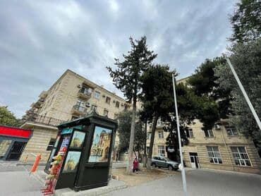 obyektlərin satışı: Bakı, 2 otaqlı, Köhnə tikili, m. Elmlər Akademiyası, 54 kv. m — 20