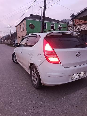 bmw e39 manitor: Hyundai i30: 1.6 l | 2010 il Hetçbek — 2
