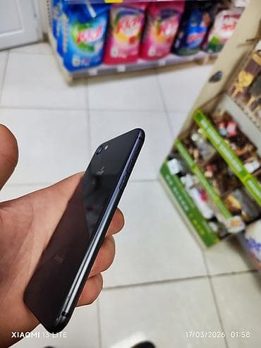 iphone se ekran: IPhone SE 2020, 64 GB, Qara, Barmaq izi — 5