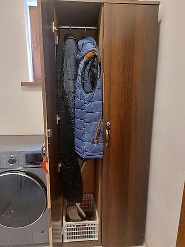 Iki qapılı hündürlüyü 175 sm eni 70 sm olan skaf-şifaner bir tərəfi — 1