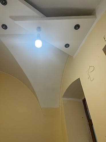 Obyekt arendaya verilir Xüsusiyyətlər: - Küçəyə açılan şüşə giriş — 5