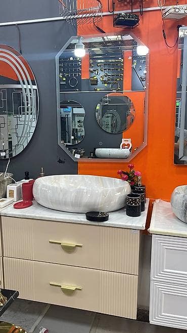 guzgulu kamotlar: Güzgülü — 2