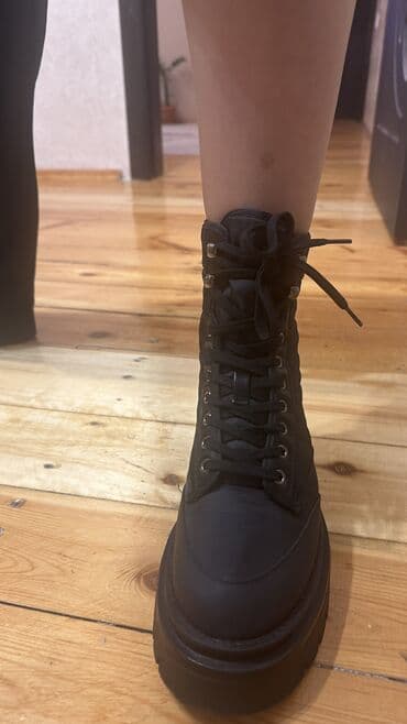 bantik az: Qısaboğaz, Stradivarius, Ölçü: 36, rəng - Qara, İşlənmiş — 2