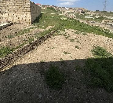 qusarda ev satilir: 3 otaqlı, 100 kv. m, Orta təmir — 2