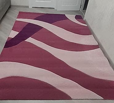 Müasir dizaynlı xalça - Rənglər: tünd bənövşəyi, gül qızılı/çəhrayı