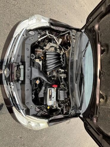 toyota prado qiymeti azerbaycanda: Nissan Tiida hatchback - Korpus: 5 qapılı hatchback, tünd qəhvəyi — 8