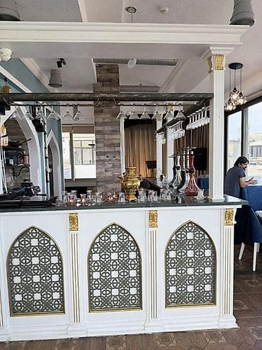 astara kirayə: Panoram pəncərəli, dəniz və şəhər mənzərəli restoran məkanı - Yüksək — 10