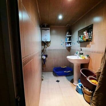 günəşli ev: Suraxanı rayonu yeni Günəşli qəsəbəsində (Massiv AB massivində),köhnə — 7