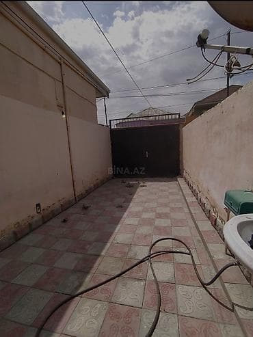 taxta ev satilir: 4 otaqlı, 110 kv. m, Yeni təmirli — 2
