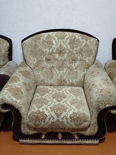 Divanlar: Divan, İşlənmiş, Açılan, Bazasız, Çatdırılma yoxdur — 10