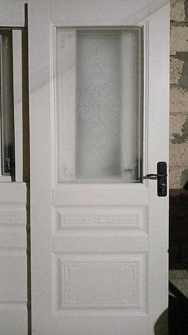 6 eded otaq qapisi tecili satilir, cercive petle zamok ustundedir, 2 — 1