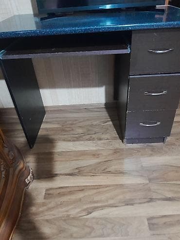 iskene: Düz masa, Polkasız, Siyirməli, Sadə laminat — 2