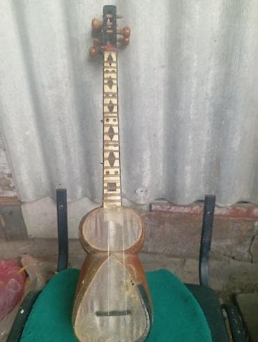 gitara sim: Məhsul: Tar (Azərbaycan milli simli musiqi aləti) Xüsusiyyətlər: - — 2