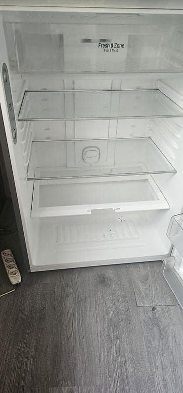 samovar satilir: 2 qapılı LG Soyuducu Satılır, rəng - Gümüşü, Dispenserli — 2