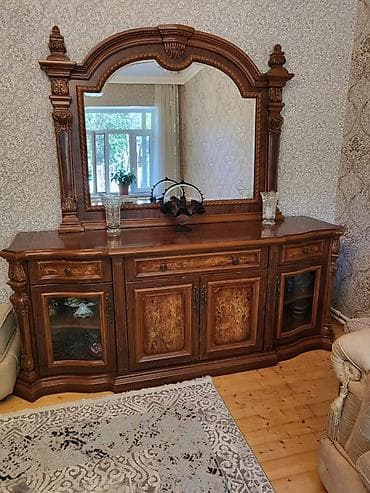 стиль прованс мебель: Klassik dəst vitrin və konsol-güzgü - Material: təbii ağac əsaslı — 2