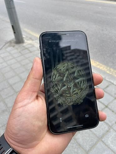 iphone 12 mini: IPhone 11, 64 GB, Qara — 4