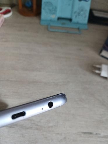 Samsung Galaxy A6 Plus, rəng - Boz