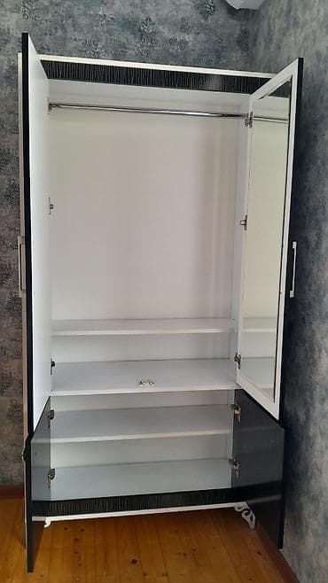İşlənmiş, 2 qapılı, Güzgülü, Ağ, Digər material, Açılan, Düz dolab — 2
