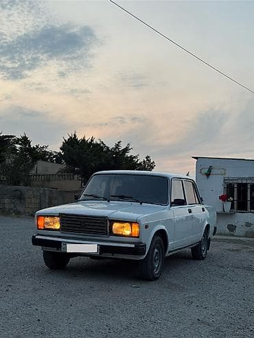 VAZ (LADA) 2107: 1.6 l | 2005 il 250000 km Sedan — 3