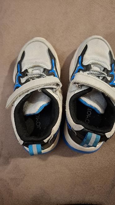 ayaggabı: 28,29, 31 razmer usaq ayaggabilari. her biri Moskvadan alinib ve cox — 2