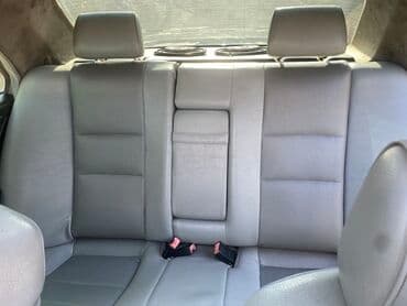 mercedes çeşqa: Mercedes-Benz — 4