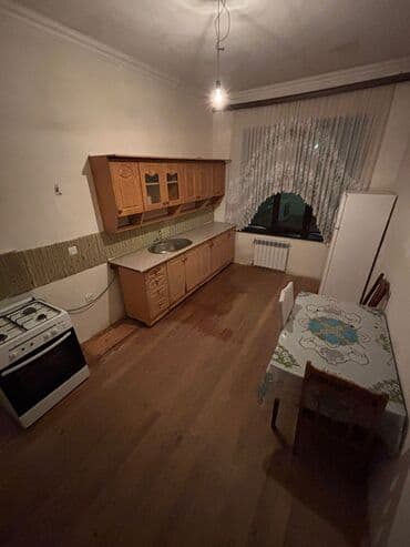 Гаражи: Biləcəri qəs.Binəqədi şossesi Orxan marketin arxasında 5otaqli həyət — 8