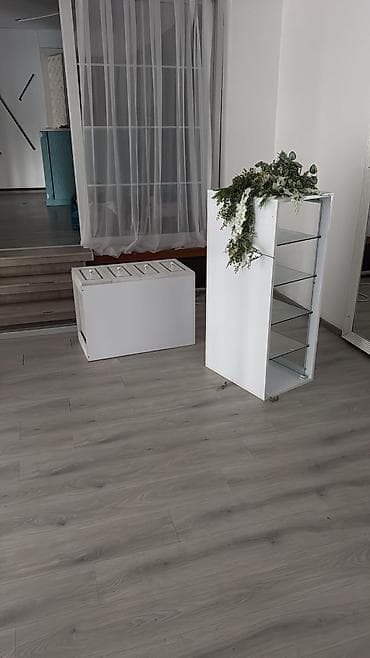 Satılır: Gözəllik/Geyim salonu üçün mebel və güzgü avadanlıqları dəsti — 9