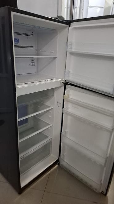 metbex soyuduculari: 2 qapılı Hitachi Soyuducu Satılır, rəng - Qara, Dispenserli — 2