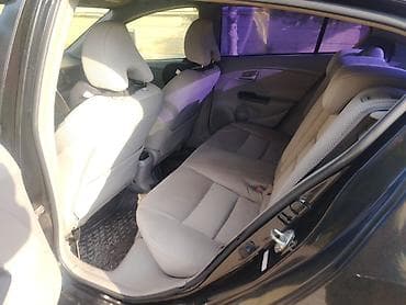 fusion disk: Honda Insight Hybrid – qara rəng, 5 qapılı liftbek 2010 il Mator 1.3 — 4