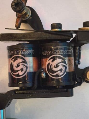 çeçenka saç şekilleri: Dragonhawk tatu dəsti .2 defe istifadə olunub . - Güc bloku — 2