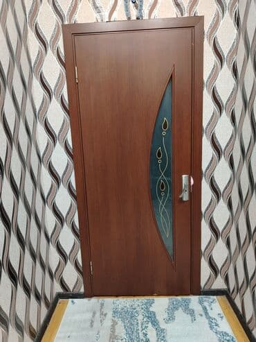 Qapılar az işlənib təcili satılır 3 ədəd 1 ədədi 65 manata. Səliqəli