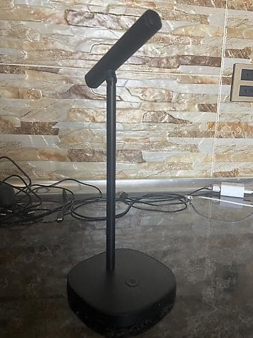 stol lampası: Əla səs effekti olan mikrofondur, 2-3 dəfə işlənib. Kabeli usb-dir. Ön — 1