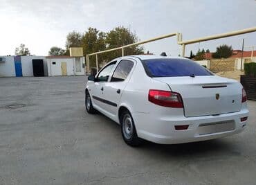 фольксваген поло новый кузов: Ağ rəngli sedan avtomobil Xüsusiyyətlər: - Kuzov: 4 qapılı sedan, ağ — 9