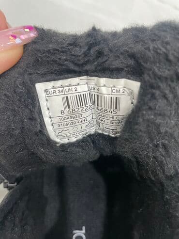 24 saat baytarliq: Flodan almiwig. 1-2 defe giyinilib 
Razmer 34 — 2