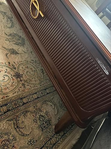 qədim mebel: İşlənmiş, Güzgüsüz — 2